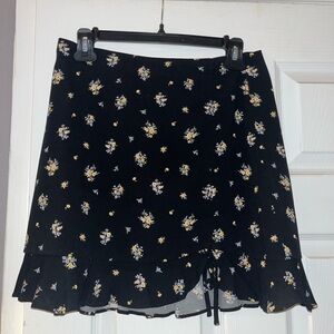 Black floral drawstring skirt